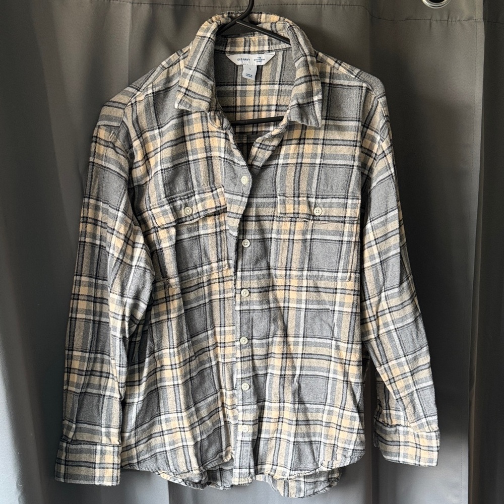 Old Navy Gray and Cream Checkered Shirt